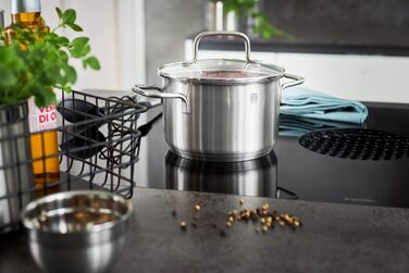 Каструля 16 см з кришкою Basic Line Rosle