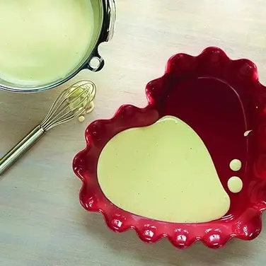 Форма для выпечки сердце 33х29 см, красная Emile Henry