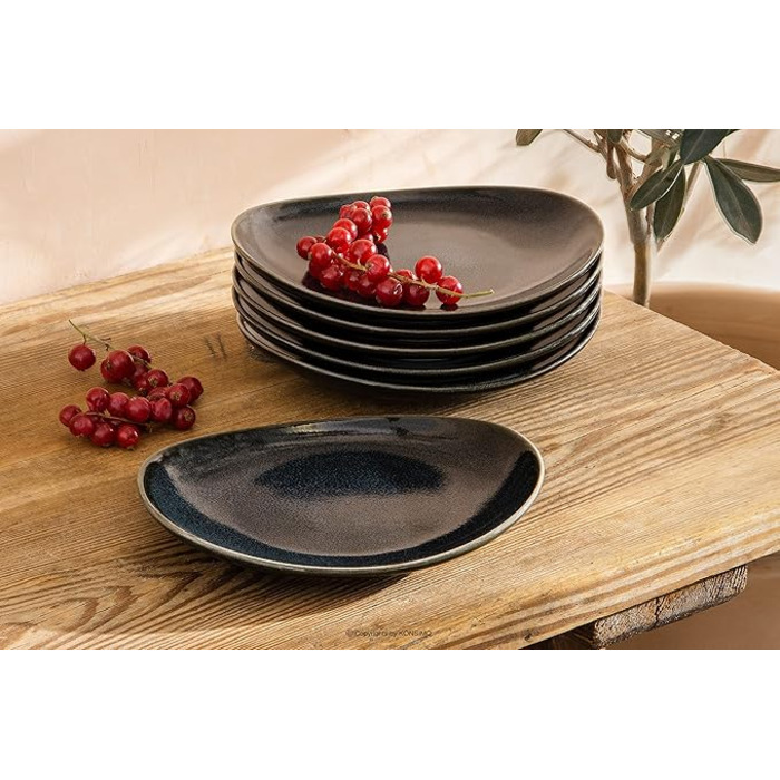 Тарелки для завтрака на 6 человек 15 x 13 см, черные Konsimo