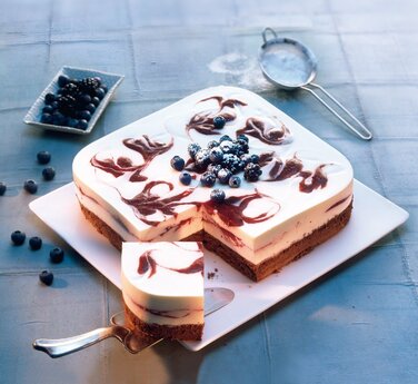 Форма для випічки розємна квадратна 24 x 24 см La Forme Plus Kaiser