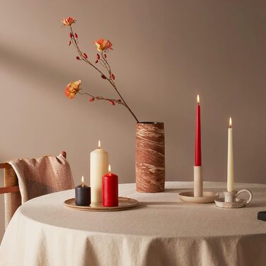 Набір з 8 конічних свічок 2,4 x 24,5 см, червоний Essentials Bolsius