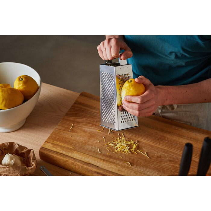 Терка Fiskars Essential (1065589)