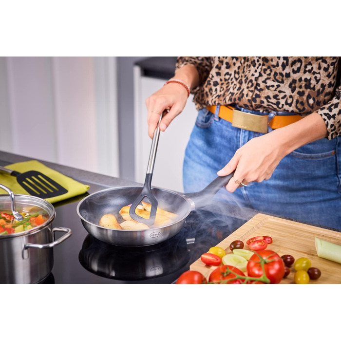 Сковорода з антипригарним покриттям 20 см RÖSLE