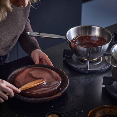 Сотейник Fiskars All Steel матовый 2 л, 20 см (1064748)