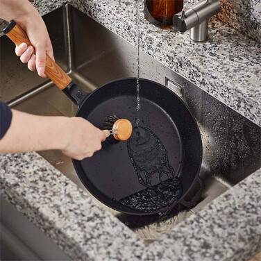 Сковорода чавунна Fiskars Norden 28 см (1026571)