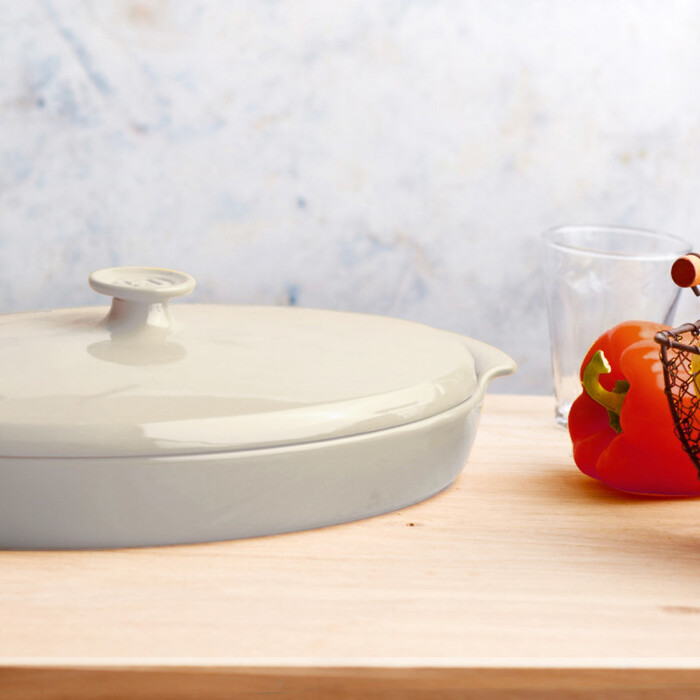 Форма для запікання риби, овальна 42х25х10 см бежева Emile Henry