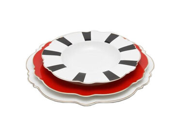 GIPFEL Сервіз столовий Modern  18 предметів (6 обідніх тарілок 31см, 6 закусочних тарілок 28см, 6 супових тарілок 23см). фарфор 3871 GIPFEL