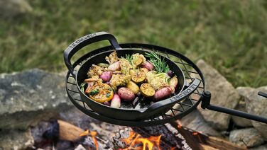 Чугунная сковорода 25,4 см Alpine Outdoor Collection Le Creuset
