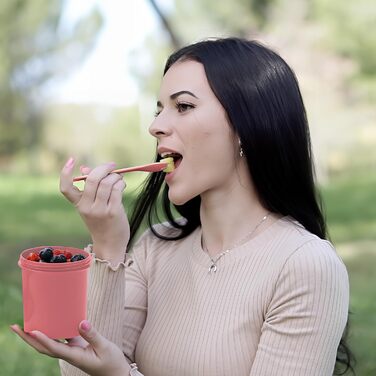 Набір з 2 стаканчиків для пластівців 870 мл з ложкою, синій/рожевий Bugucat