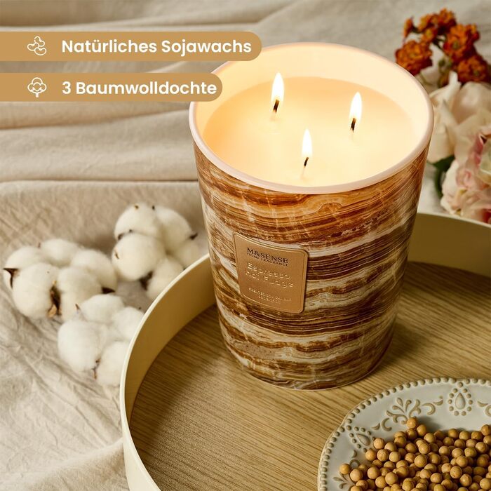 Велика ароматична свічка M&SENSE Чорні ароматичні свічки у склянці Ароматизована свічка з натурального соєвого воску Розслаблююча ароматерапія Подарунок для жінок та чоловіків, Різдво 75 годин горіння та 2 гніти (гаряча карамель еспресо, 990 г)