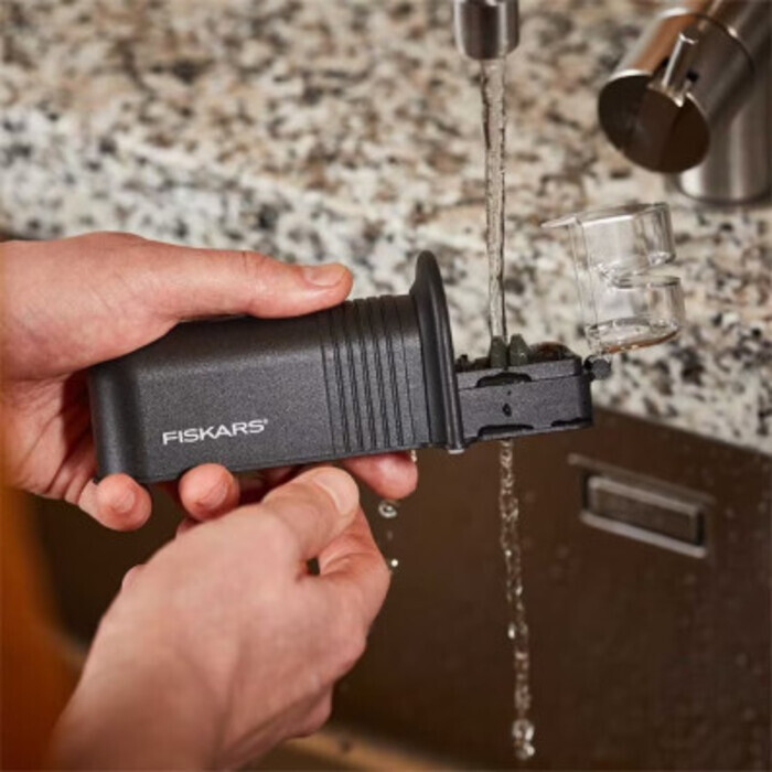 Точило для ножів Fiskars Essential (1065598)