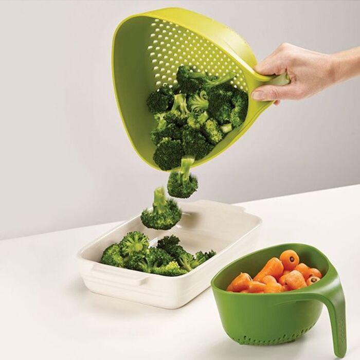 Набір друшляків із закругленими куточками Joseph Joseph Nest Colander, зелений, 22,1 х 23,5 х 13,3 см, 2 пр..