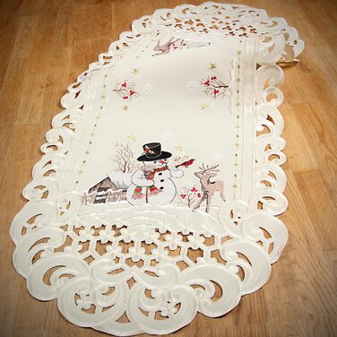 Різдвяна скатертина/доріжка HanaQi зі сніговиком та оленями, зимовий пейзаж з ажурною вишивкою, поліестер, колір екрю/крем - розмір на вибір (приблизно 38 x 108 см, овальна) (89 x 38 см (овальна))