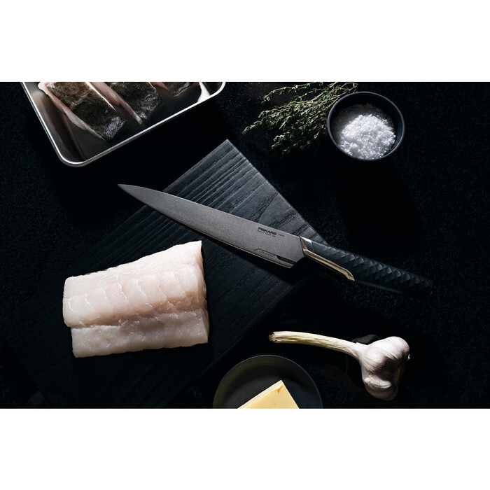 Нож для мяса Fiskars Taiten 21 см (1066835)