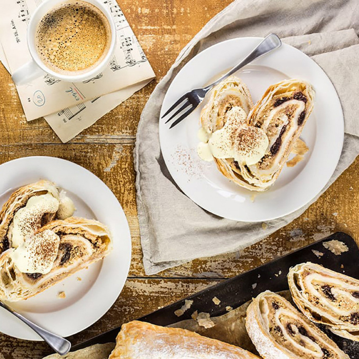 Блюдо сервировочное овальное Maxwell & Williams WHITE BASICS ROUND, фарфор, 20 х 14 см