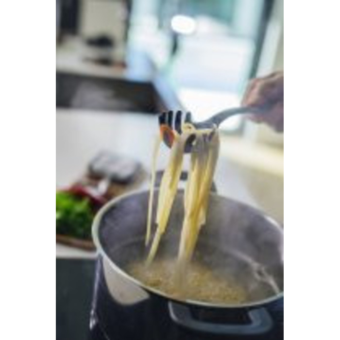 Ложка для спагетти Fiskars Functional Form 29 см (1027301)