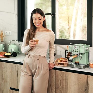 Кавомашина 1350 Вт світло-зелена Power Espresso 20 Cecotec