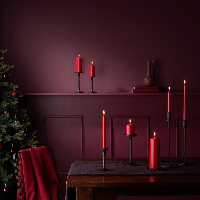 Набір з 32 конічних свічок 2,4 x 24,5 см, червоний Essentials Bolsius