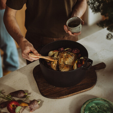 Кастрюля чугунная Fiskars Folken 6л (1075697)