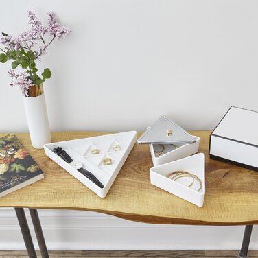Лоток для коштовностей 24,13x20,95x3,81 см білий Trinity Schmucktablett Umbra