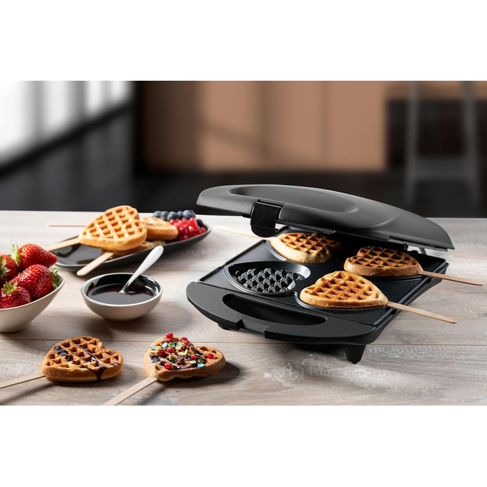 Вафельниця для вафель у формі серця на паличці 780 Вт, чорний Bestron