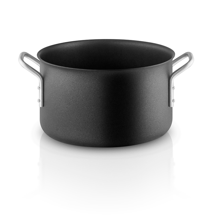 Каструля 3,8 л чорна Black Line Eva Solo