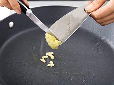 Терка для імбиру і часнику сталева Shred-line Joseph Joseph