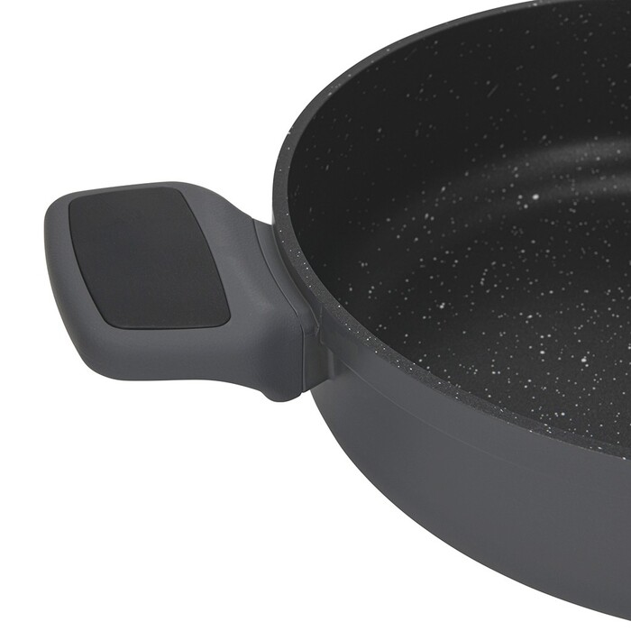 Сотейник Fissman 28x8 см/4,3 л TITANIUM PRO со стеклянной крышкой литой алюминий с антипригарным покрытием (14586)