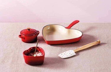 Сервировочная сковорода в форме сердца, красная Heart Le Creuset