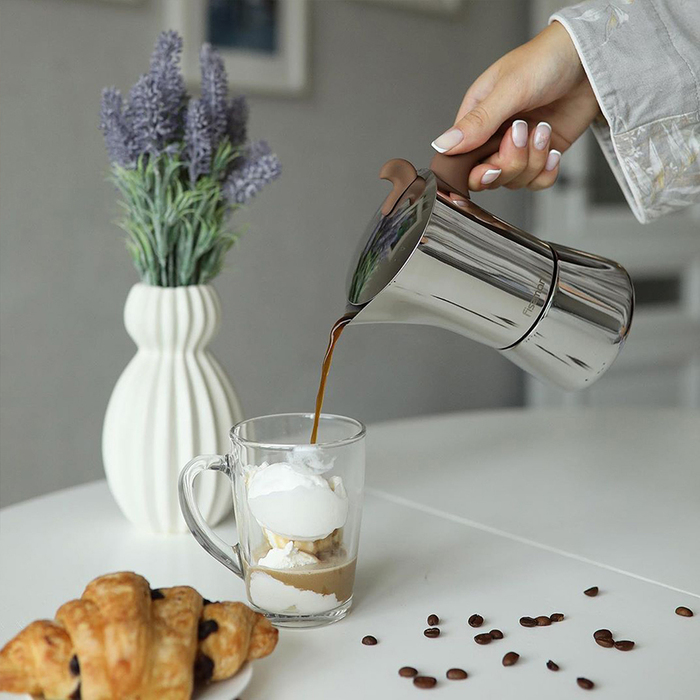 Гейзерна кавоварка на 9 порції / 560 мл Fissman