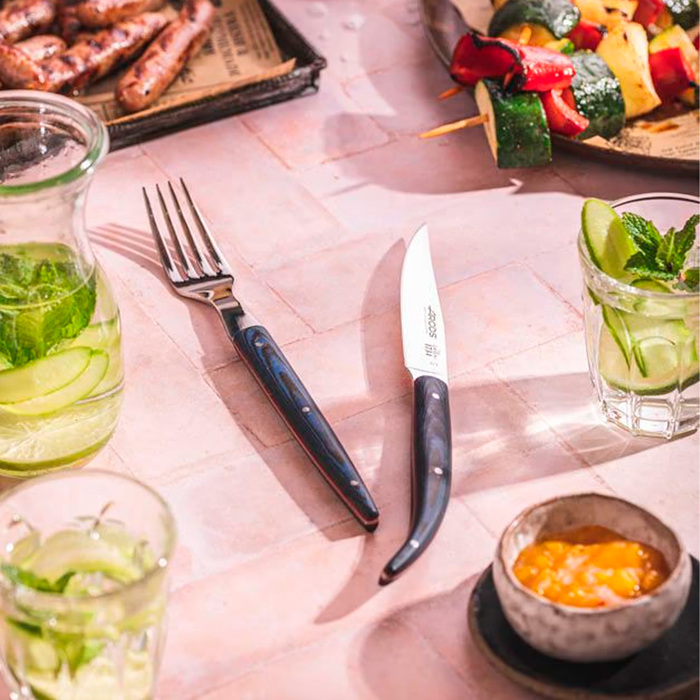 373923 Виделка стейкова блакитна 220 мм