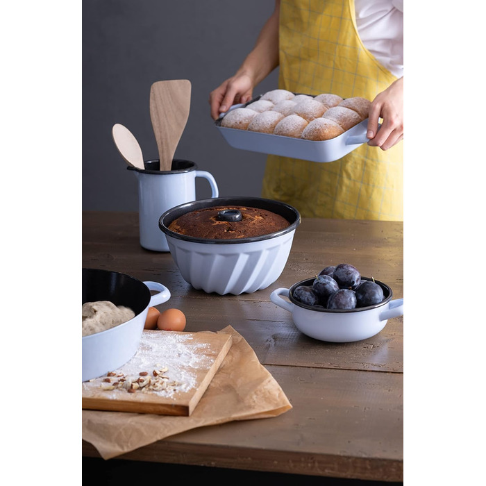 Форма для торта 24 см, об'єм 3,6 л Riess