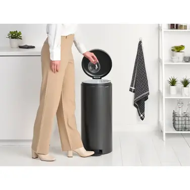 Бак для сміття з педаллю 30 л Brabantia