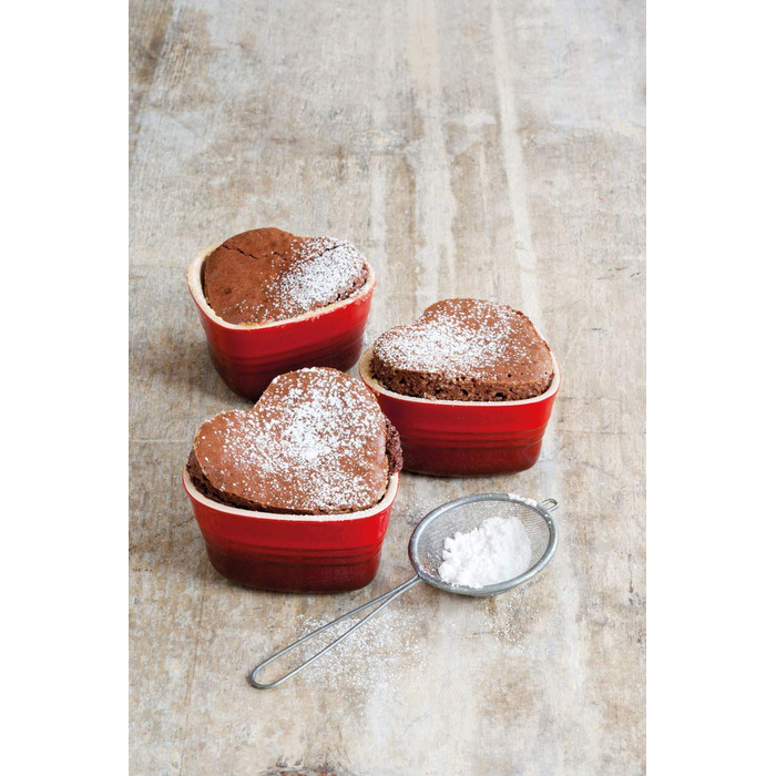 Блюдо для запекания в форме сердца с крышкой вишневое Le Creuset