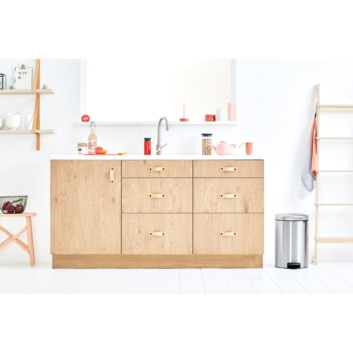 Сміттєвий бак з педаллю 20 л безшумний сталевий глянсовий із захистом від відбитків пальців NewIcon Brabantia