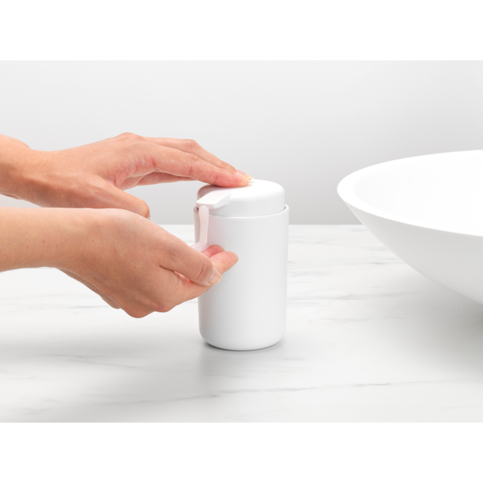 Диспенсер для мила