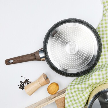 Сковорідка для смаження Fissman GRANDEE STONE 20x4,7 см (4416)