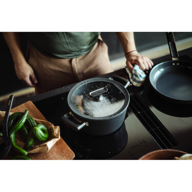 Кастрюля Fiskars Hard Face 3,5 л (1075526)