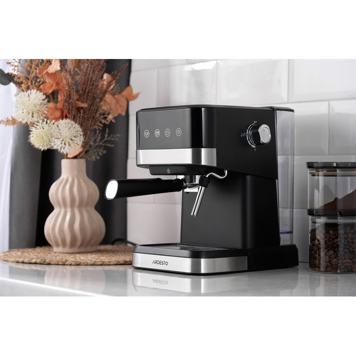 ARDESTO Кофеварка рожковая 1.5л, молотая, ручной капучинатор, сенсорное управление, черно-серебристый
