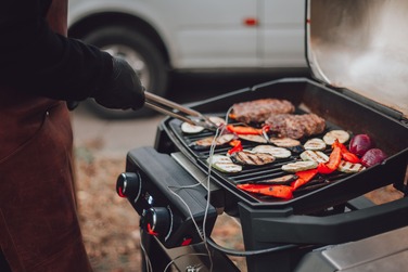 Електричний гриль із підставкою Pulse 2000 Weber