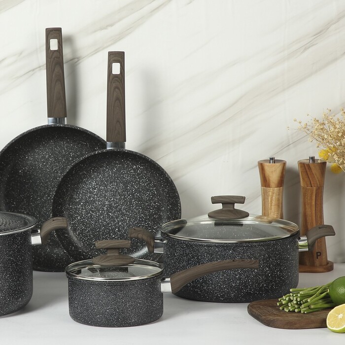 Ківш Fissman CARRIE 16x7,6 см/1,4 л зі скляною кришкою алюміній з антипригарним покриттям (14481)