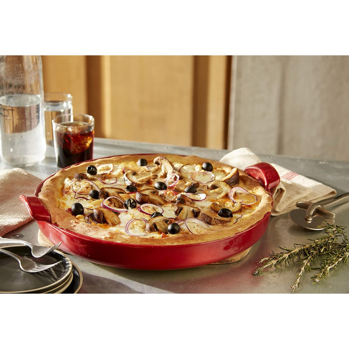 Глибоке блюдо для піци 30,5 см, бордове Emile Henry