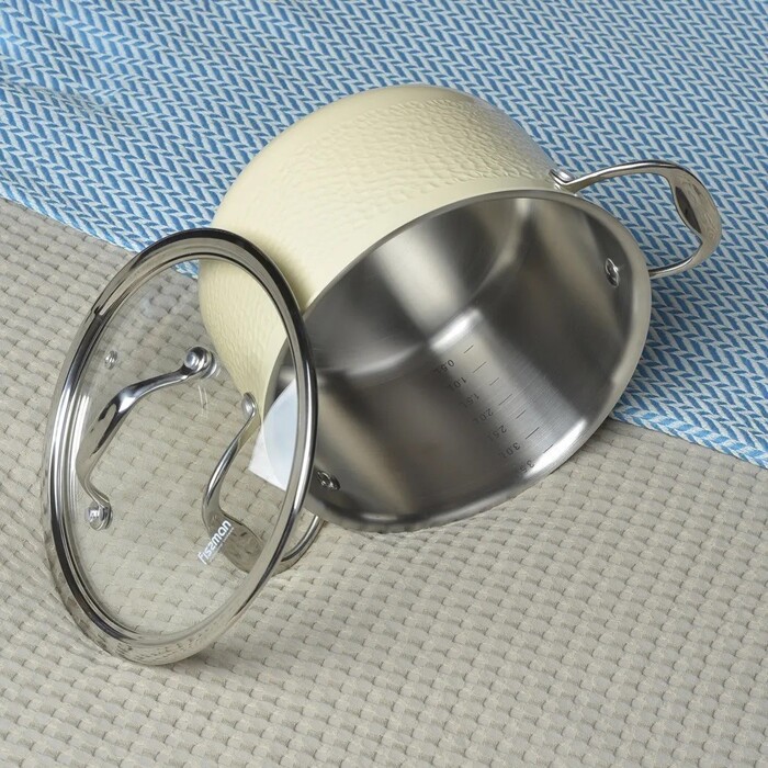 Каструля з кришкою 18 см 2 л BRIGITTE Fissman