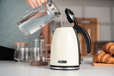 ARDESTO Електрочайник EEKL-F340BG 1.7л/2200Вт/strix контроль/нерж. сталь/бежевий