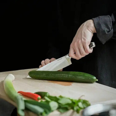 Нож для шеф-повара большой Fiskars Royal 21 см (1016468)