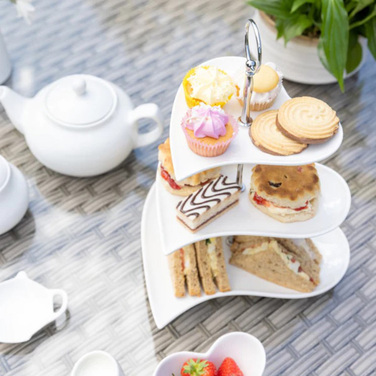 Підставка для тістечок, дворівнева, фарфорова Maxwell Williams