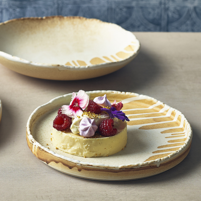 Тарелка презентационная с бортиком 21*h 1.5 см, Terra Porcelain Roko Sand, GenWare