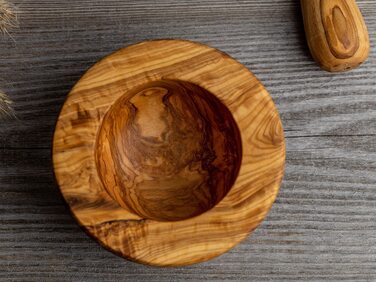 Оливковая ступка и набор пестиков - Ступка - Деревянная ступка - Экологичная ступка для трав и специй Диаметр ок. 12 см (в расплющенном виде Ø 14 см)