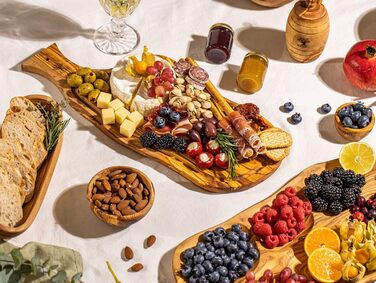 Дошка для стейків з оливкового дерева, дошка з оливкового дерева Обробна дошка, дерев'яна дошка, дошка для сервірування, дошка для сніданку, сирна дошка сільська довжиною приблизно від 40 до 43 см, товщиною приблизно 2 см (40-43 см, набір з 2 рустикальних