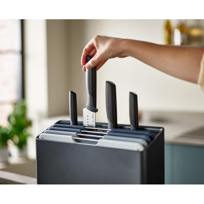 Набір обробних дощок та ножів, 8 предметів в корпусі, сірий Folio Plus Joseph Joseph